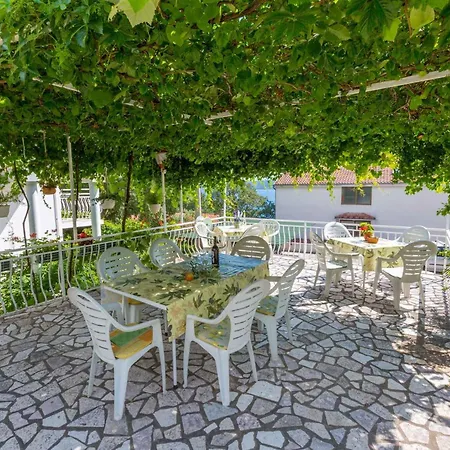 In Crikvenica 14100 Appartamento *